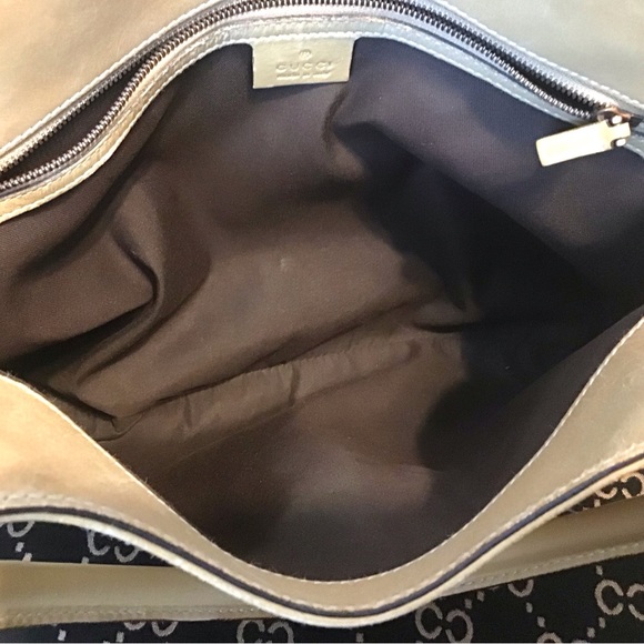 Gucci Bags - Picture 14 of 16
